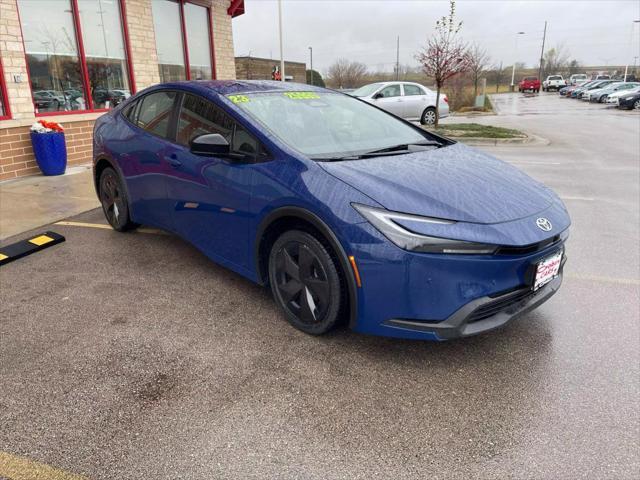2023 toyota prius le