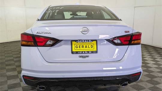2024 Nissan Altima