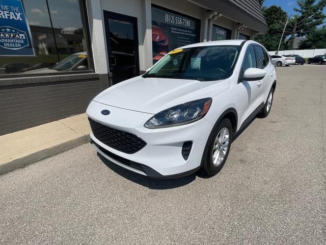 2021 ford escape se