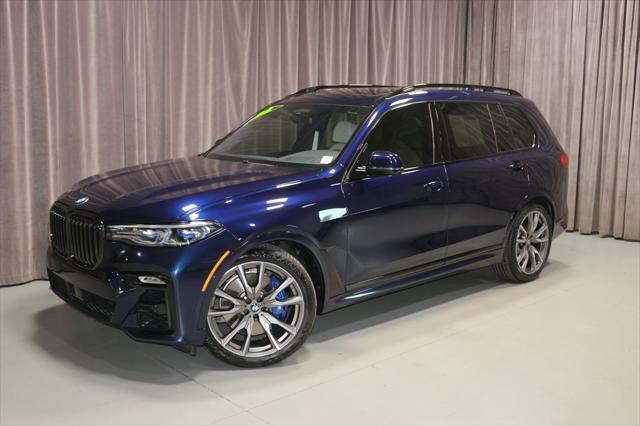 2022 bmw x7 m50i