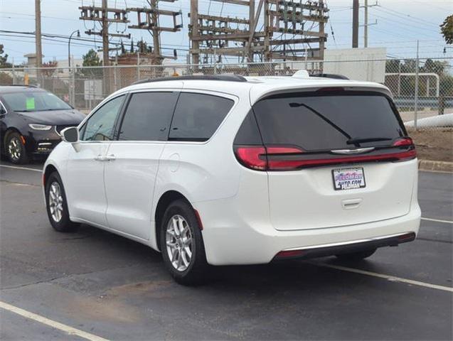 2022 chrysler pacifica touring l