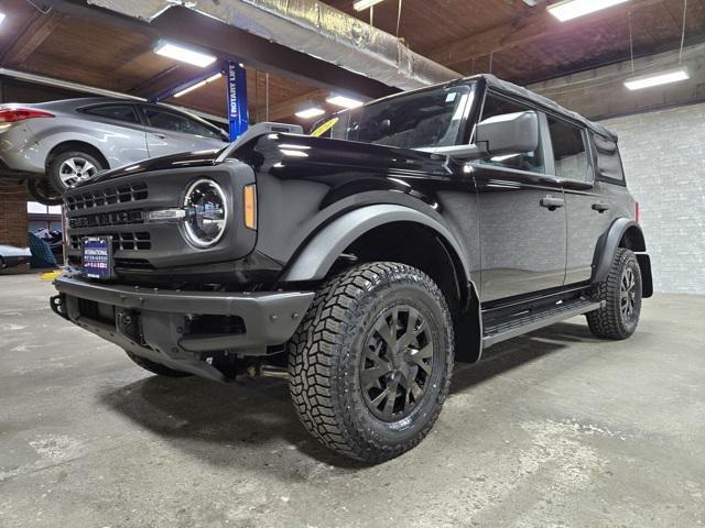 2021 ford bronco base