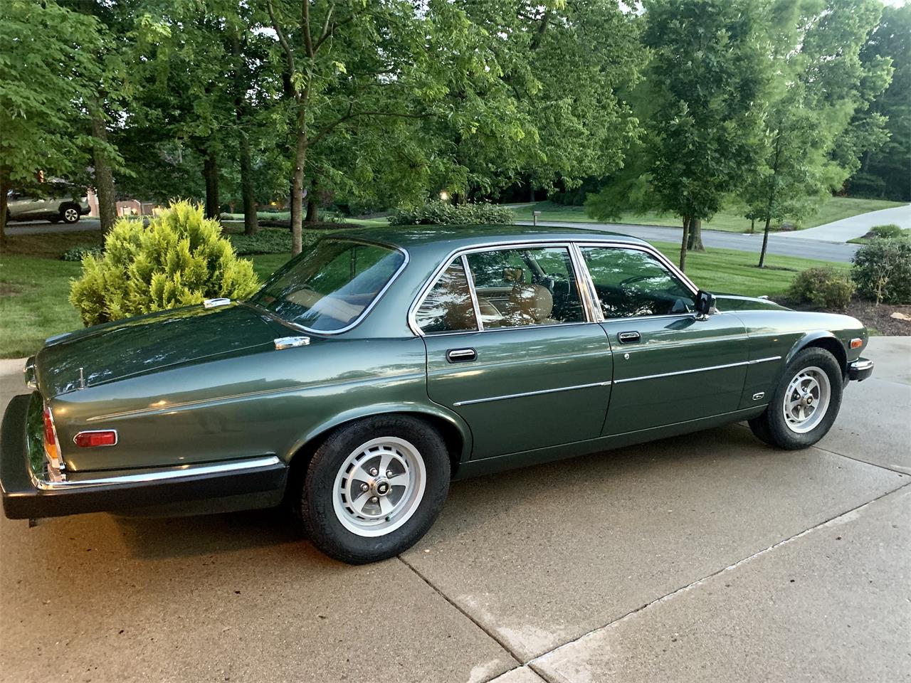 1987 jaguar xj6