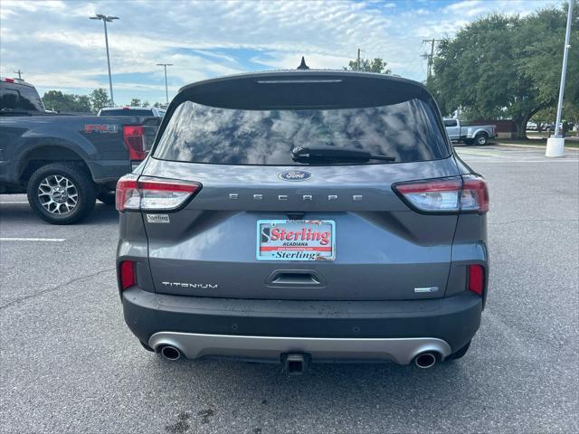 2022 ford escape titanium