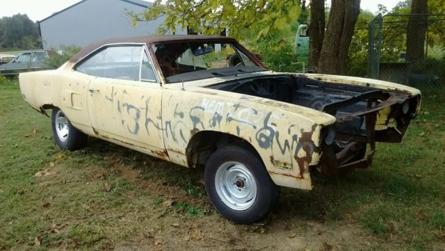 1970 plymouth road runner, rat rod