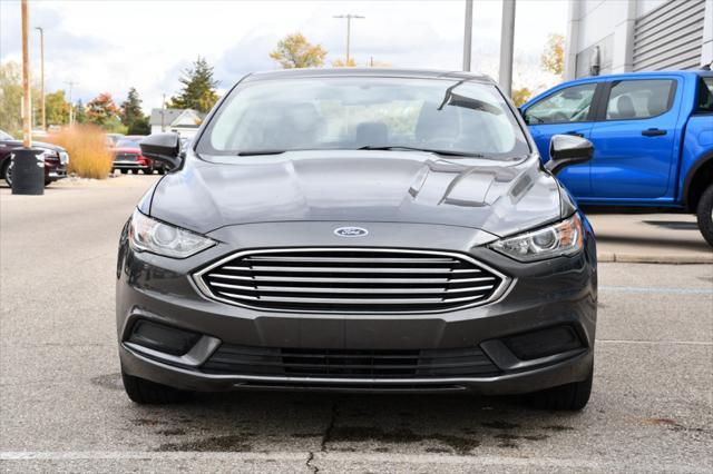 2017 ford fusion se
