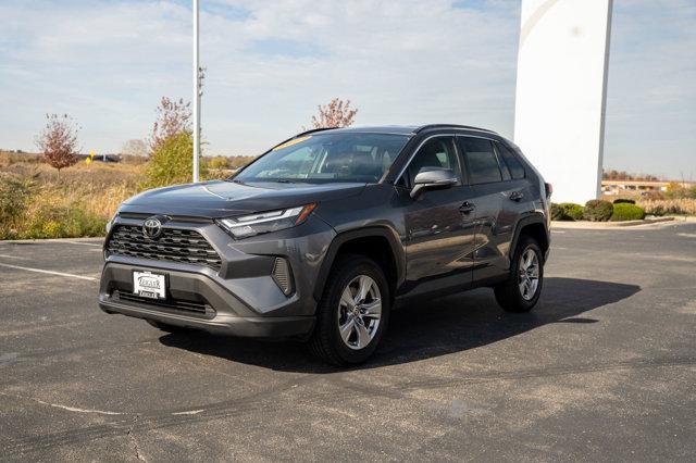 2022 toyota rav4 xle