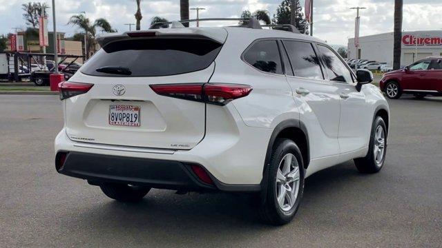 2021 toyota highlander le