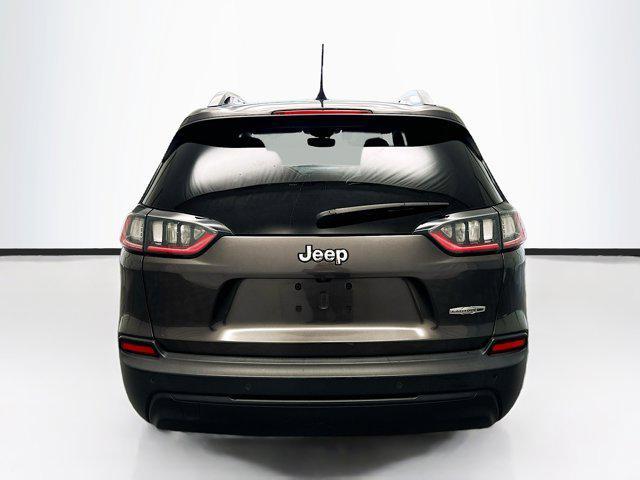 2021 jeep cherokee latitude plus