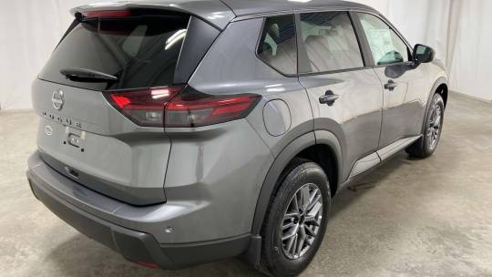 new 2025 nissan rogue s fwd
