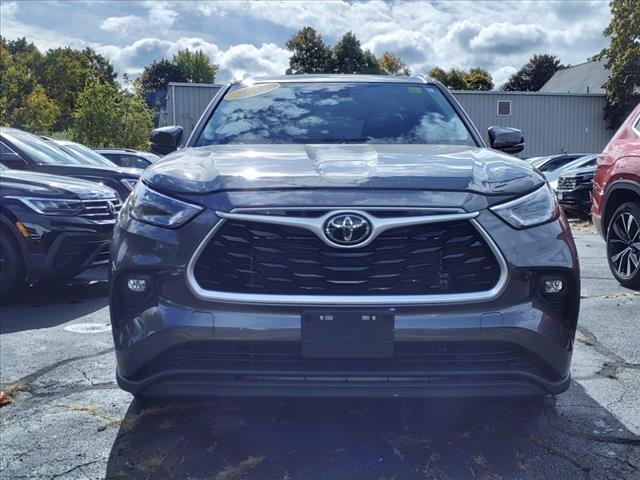 2022 toyota highlander xle