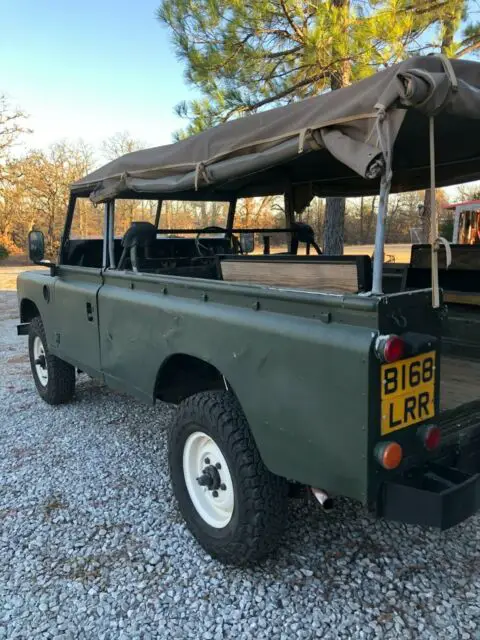 1985 (nineteen eighty-five) land rover defender
