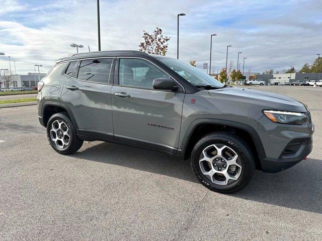 2022 jeep compass trailhawk