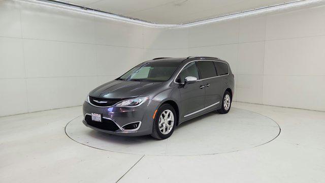2017 chrysler pacifica limited
