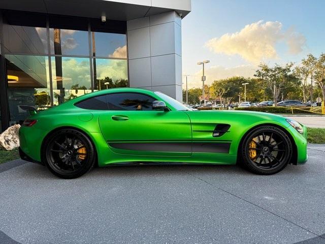 2020 mercedes-benz amg gt r