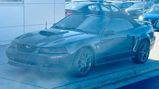 2004 Ford Mustang