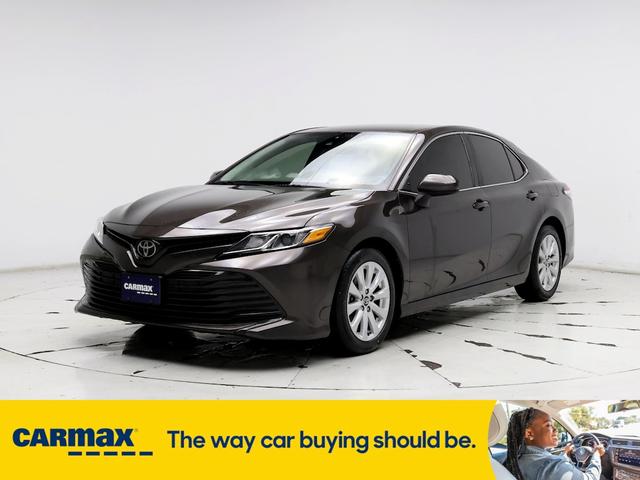 2020 toyota camry le