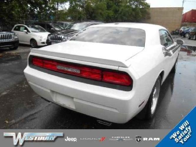 2010 dodge challenger in westbury, ny