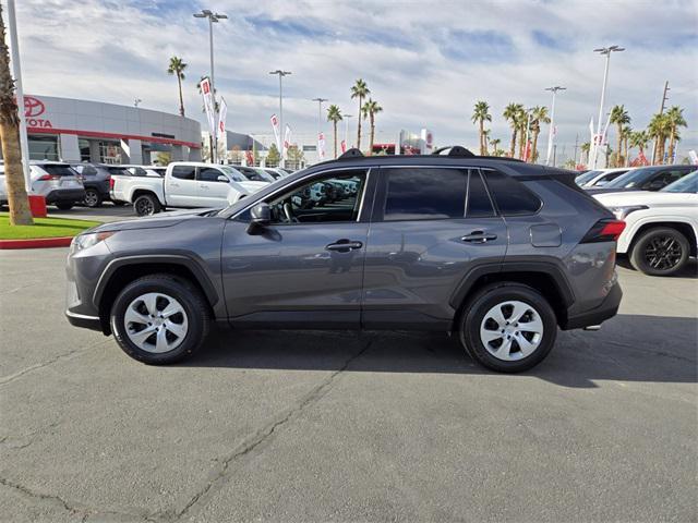 2021 toyota rav4 le