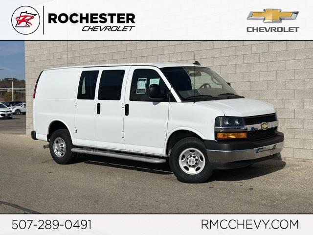 2022 chevrolet express 2500 rwd 2500 regular wheelbase wt