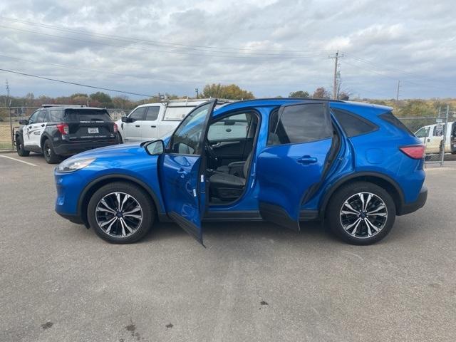 2021 ford escape se