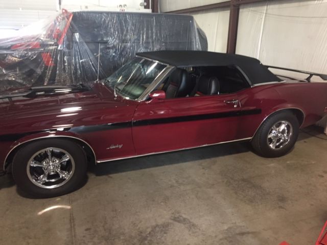 1970 ford mustang convertible very sharp car