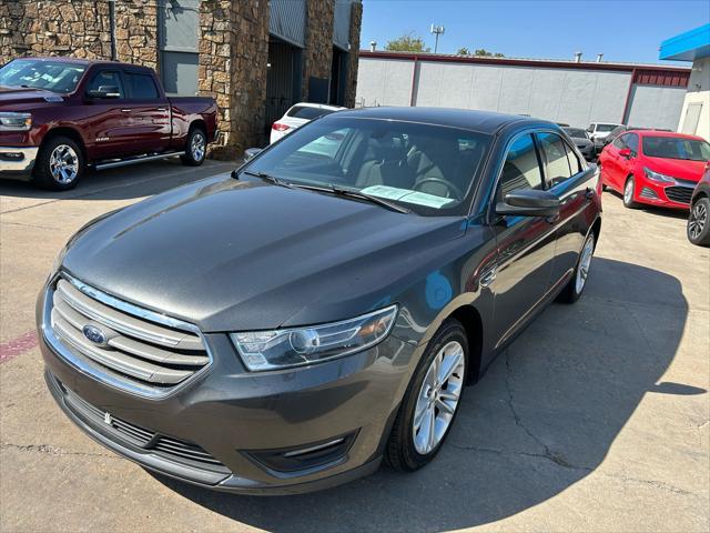2018 ford taurus sel