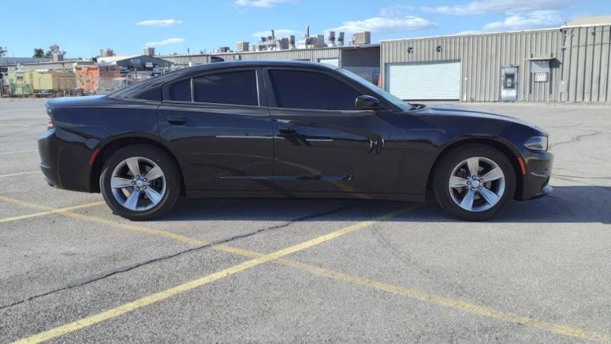 2016 dodge charger sxt