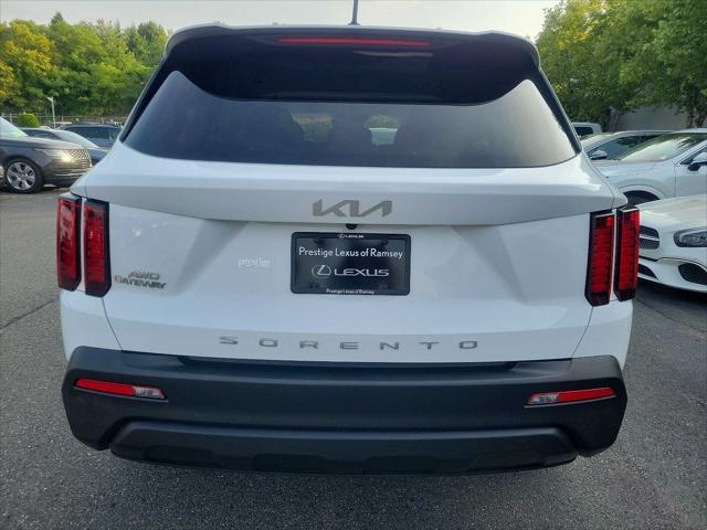 2022 kia sorento lx