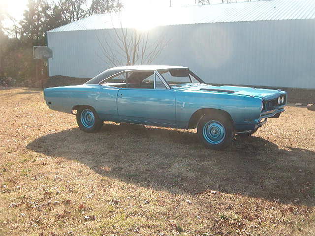 1969 plymouth road runner 383 4 speed air grabber no reserve
