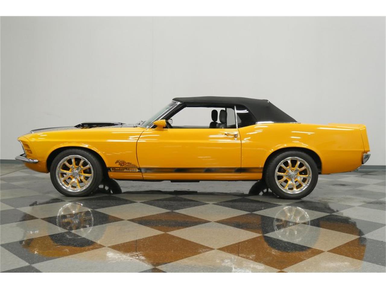 1970 ford mustang