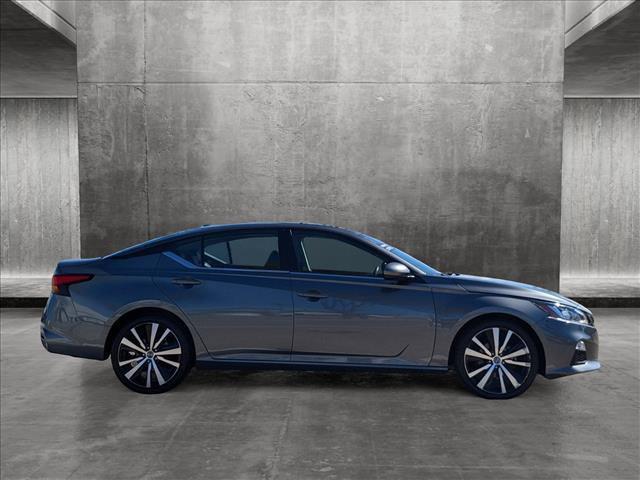 2022 nissan altima sr fwd