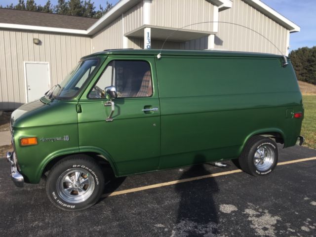 chevy g-10 shorty 1976 show van