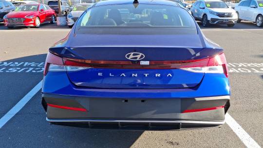 2024 Hyundai Elantra