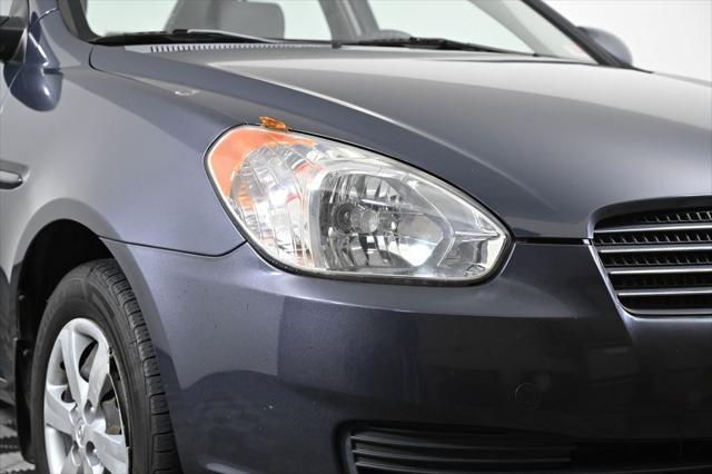 2009 hyundai accent gls