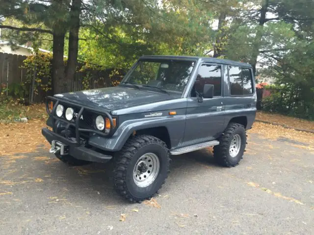 toyota land cruiser lj70
