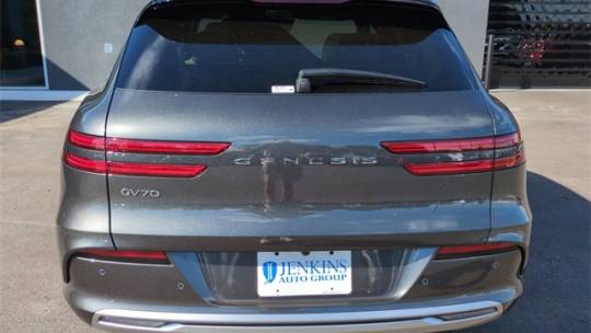 2025 Genesis GV70