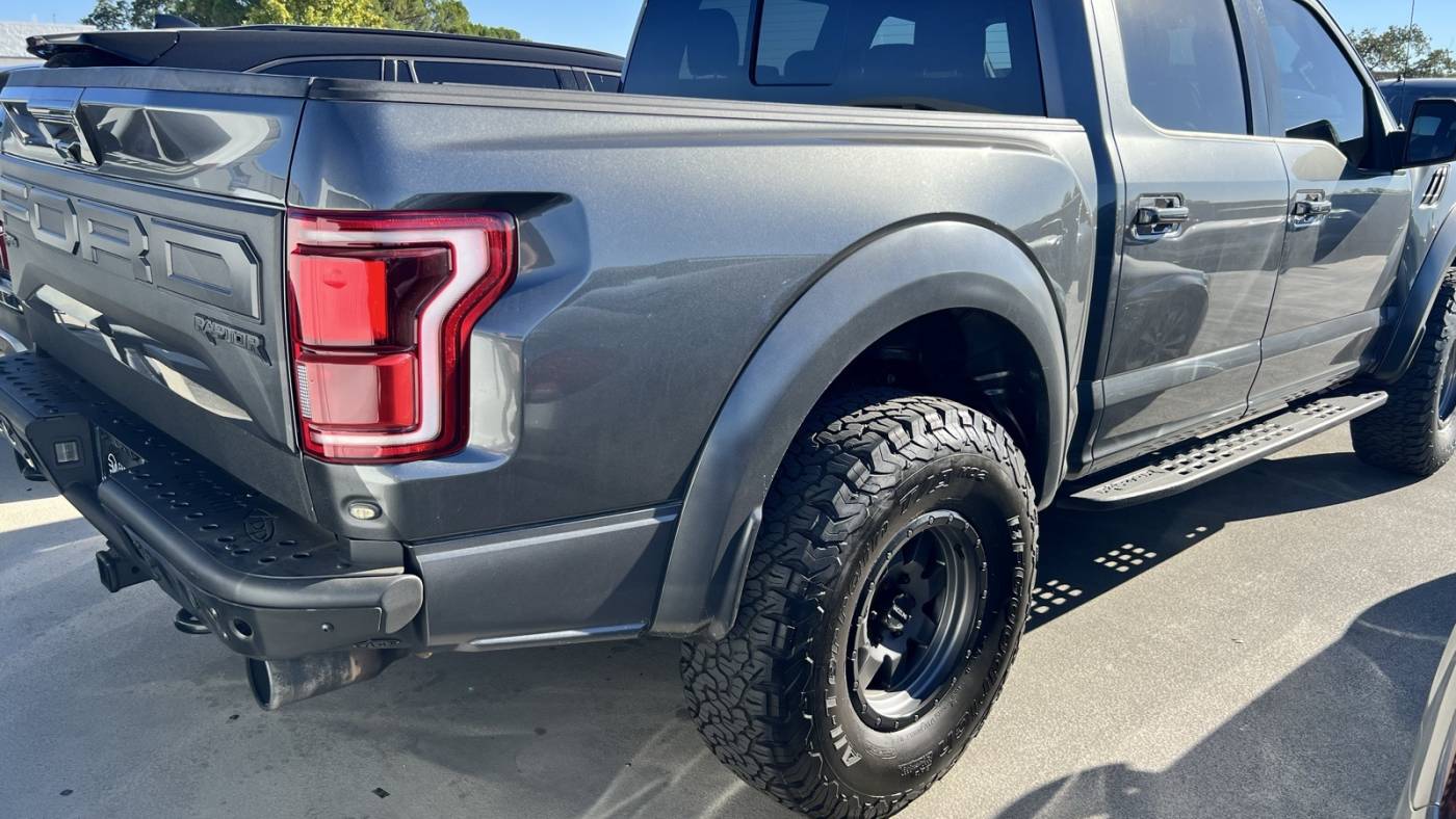 2019 ford f-150 raptor