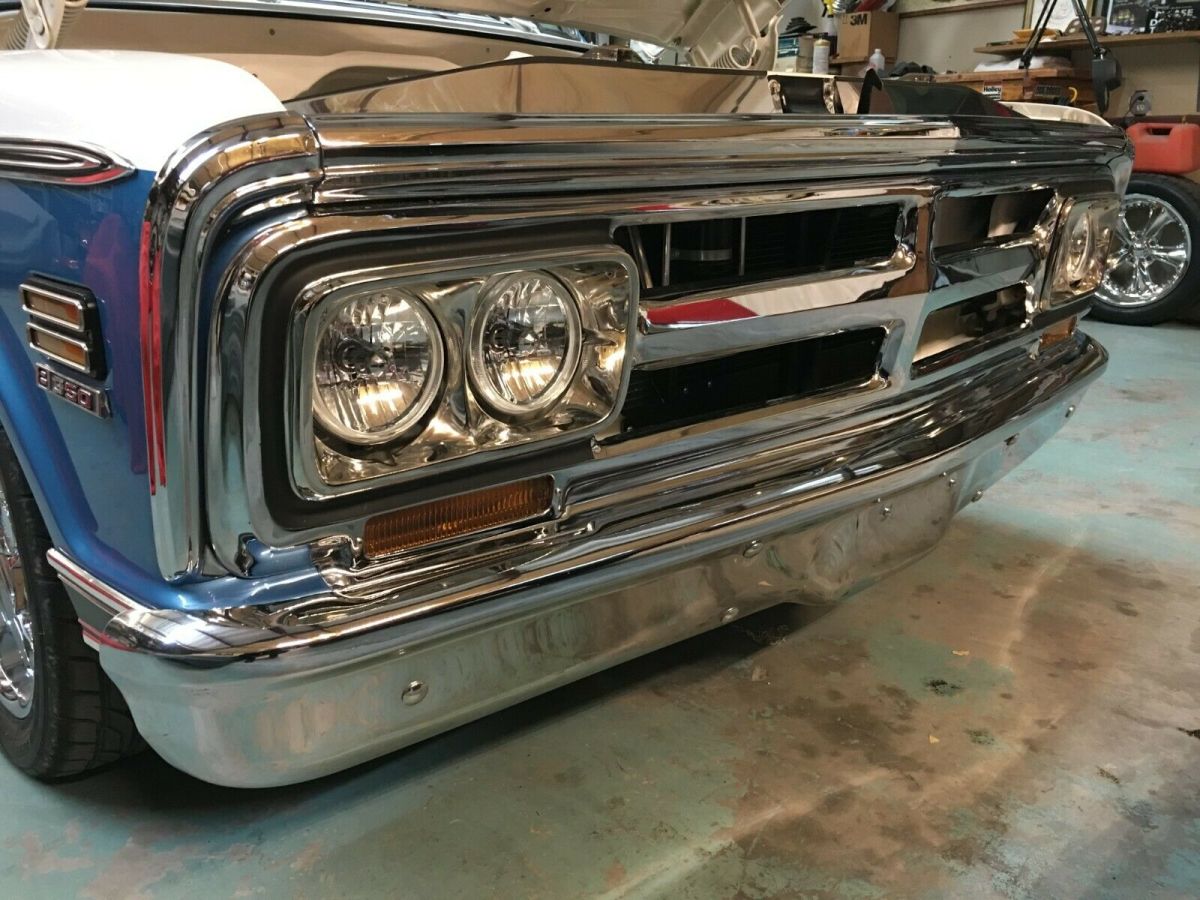 1972 gmc c15 shortbed truck, 100% restored, complete body-off restoration