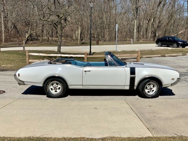 1968 oldsmobile 442 convertible 2 owner original paint! nice driver! no reserve!