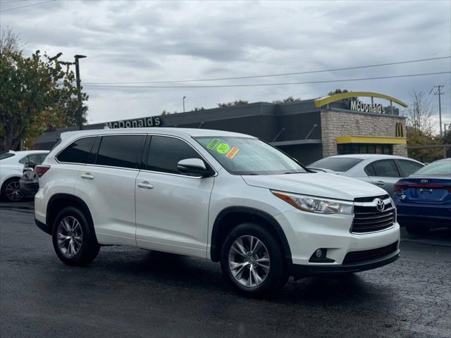 2015 toyota highlander le plus