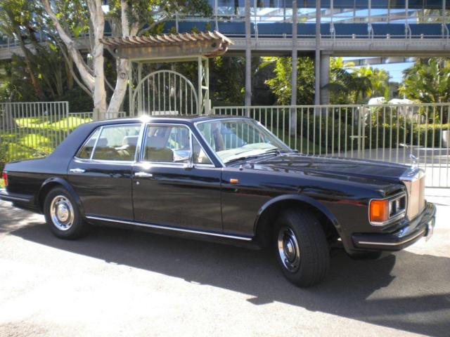 1983 silver spirit rolls royce sedan 4 - door (91,000 miles)