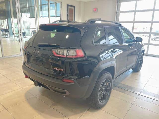 2019 jeep cherokee trailhawk in milwaukee, wisconsin