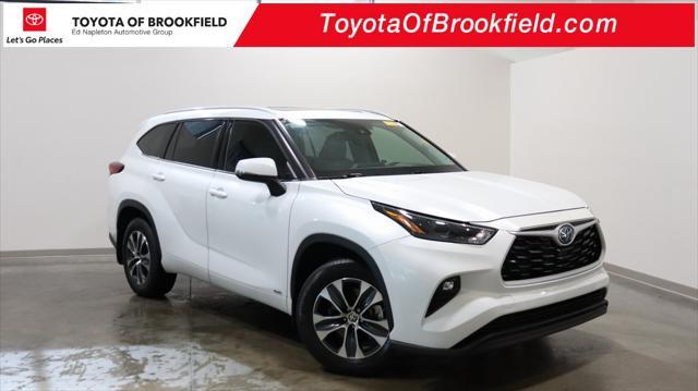 2022 toyota highlander hybrid xle
