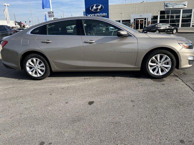 2022 chevrolet malibu fwd lt