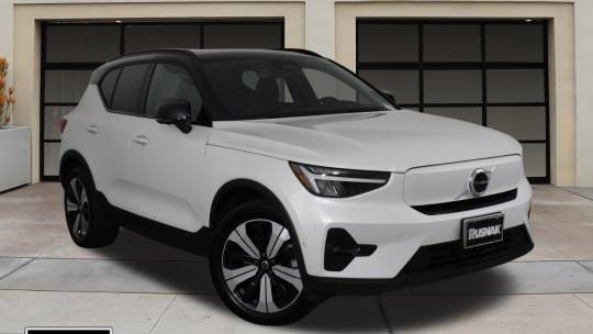 2023 Volvo XC40