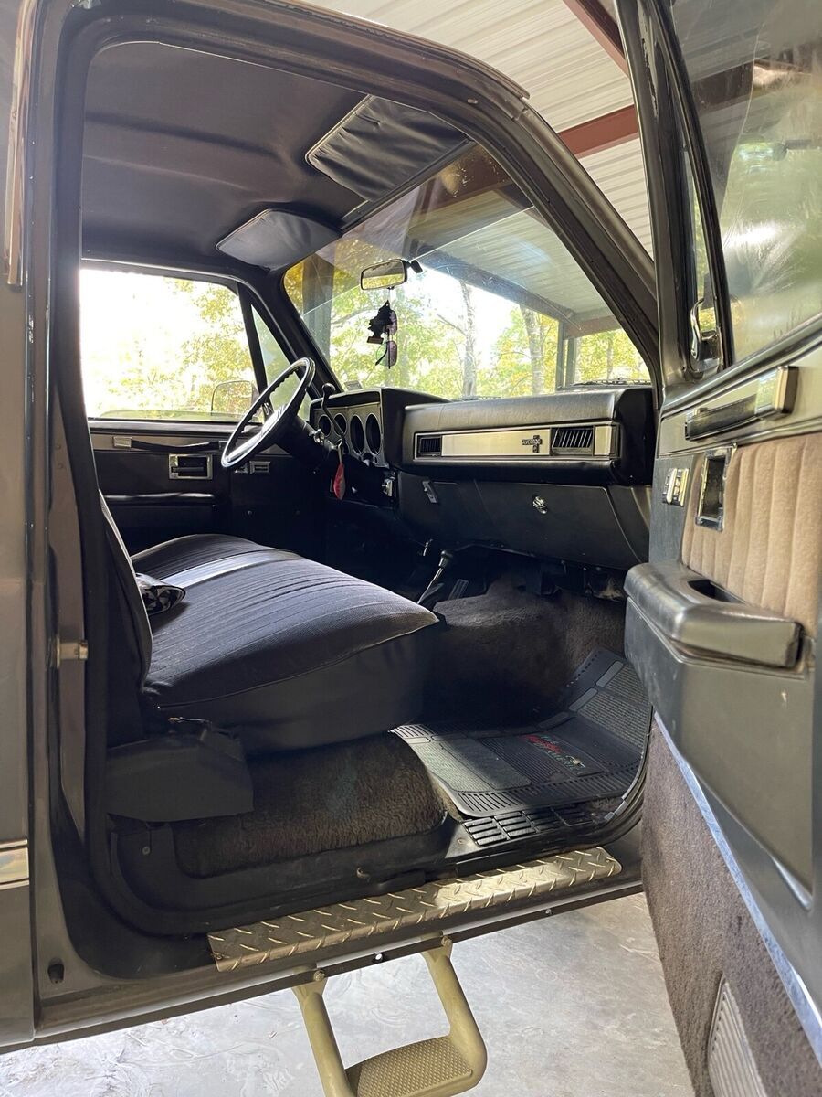 1987 chevrolet v10 pickup grey