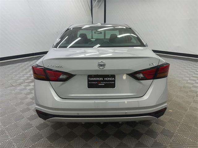 2022 nissan altima 2.5 i premium