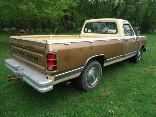 1986 dodge ram in cadillac, michigan