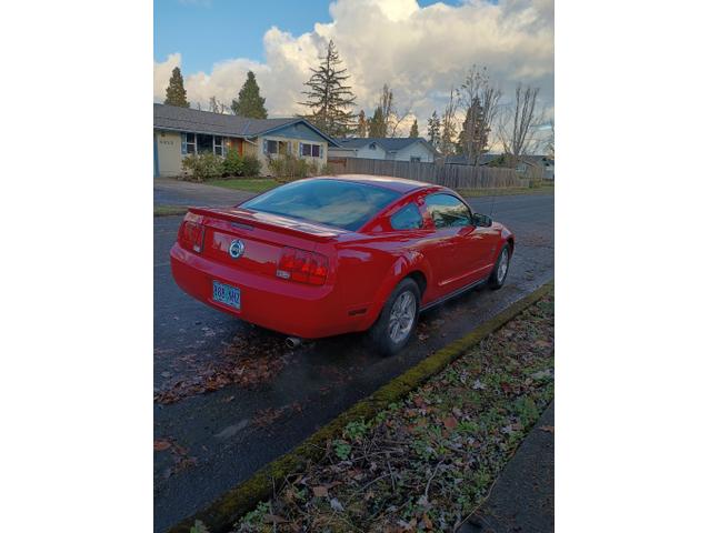 2008 ford mustang base